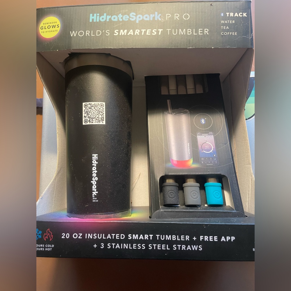 HidrateSpark Pro Smart Tumbler 20oz Stainless steel Insulated W/ 3 Straws NIB